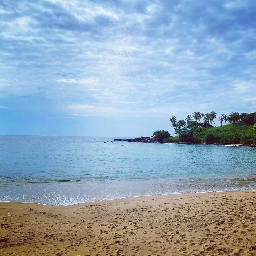 Hotel Aga Surf View Tangalle